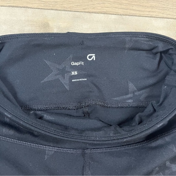 GapFit Women’s Black Winterbrush Star Leggings Tights - Picture 5 of 10